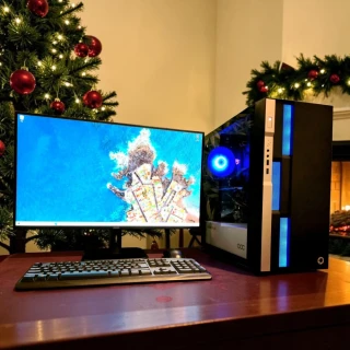 Vánoční PC sestava 1070